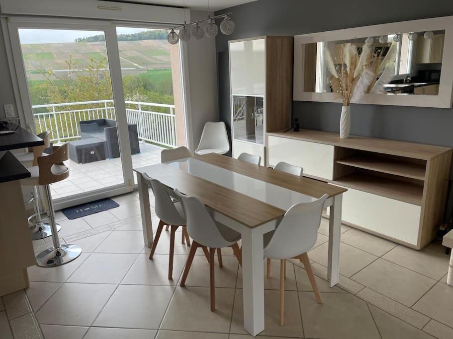 Maison D'Hotes Holiday home Baslieux-sous-Chatillon